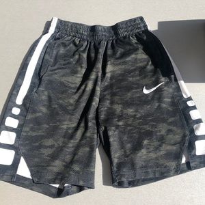 Large Black Nike basketball shorts